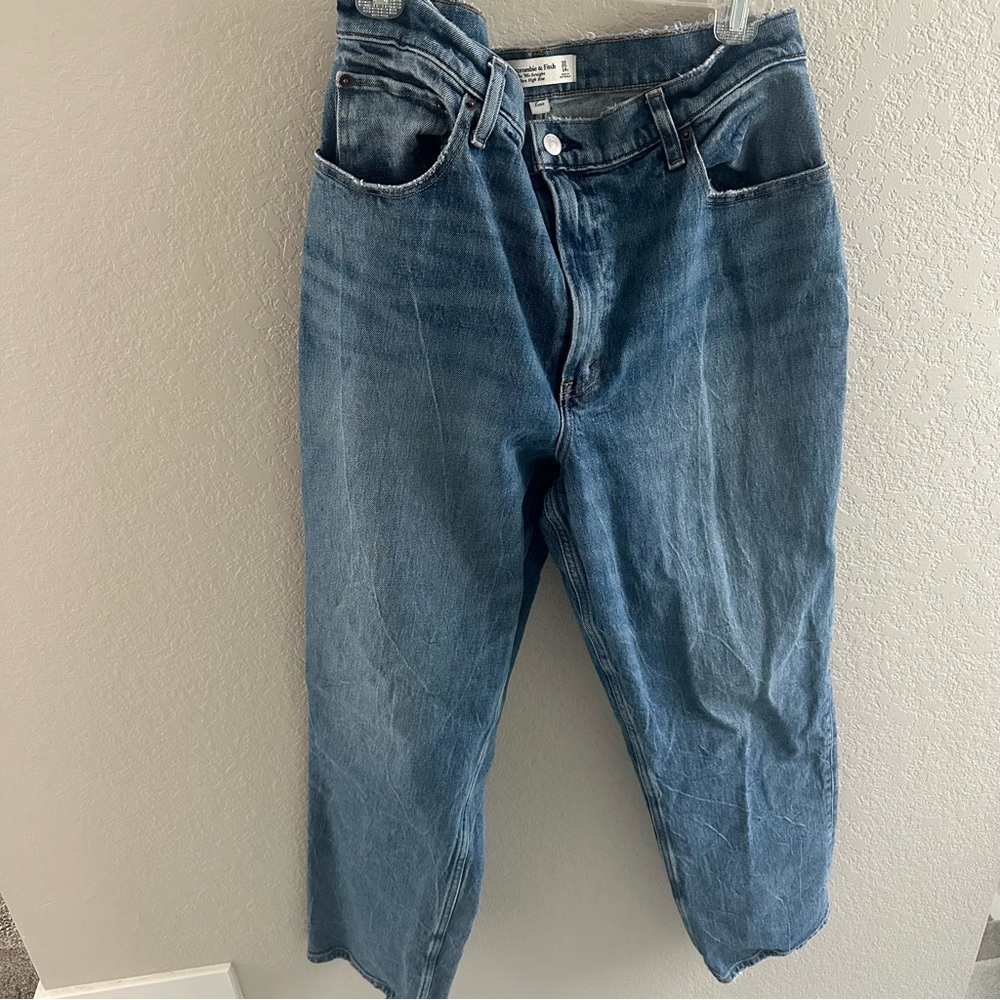 Abercrombie and Fitch Curve Love Ultra High Rise 90s Straight Jean